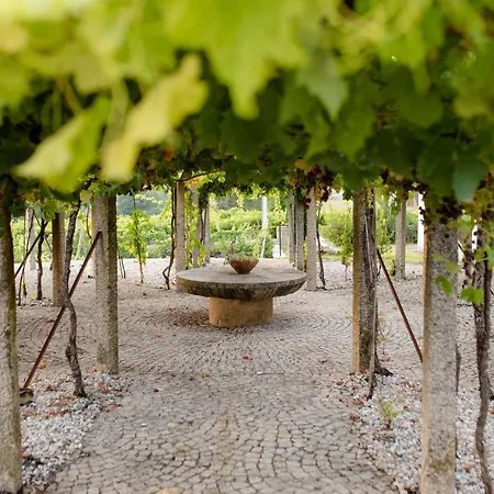 Quinta De Nova - *